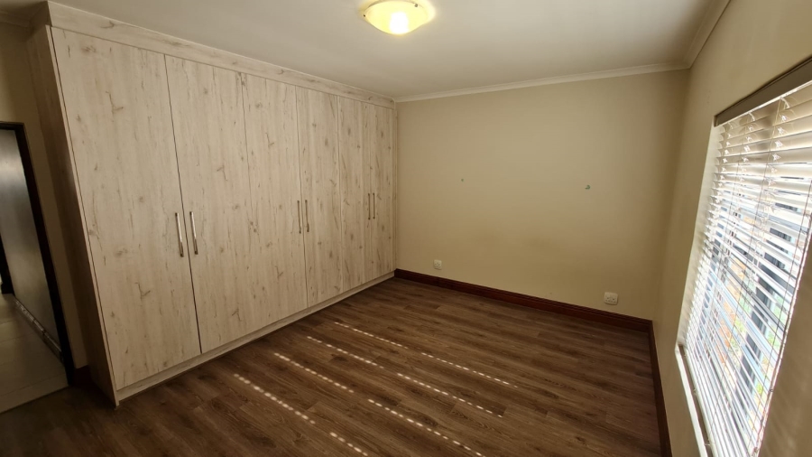 To Let 3 Bedroom Property for Rent in Burgundy Estate Western Cape
